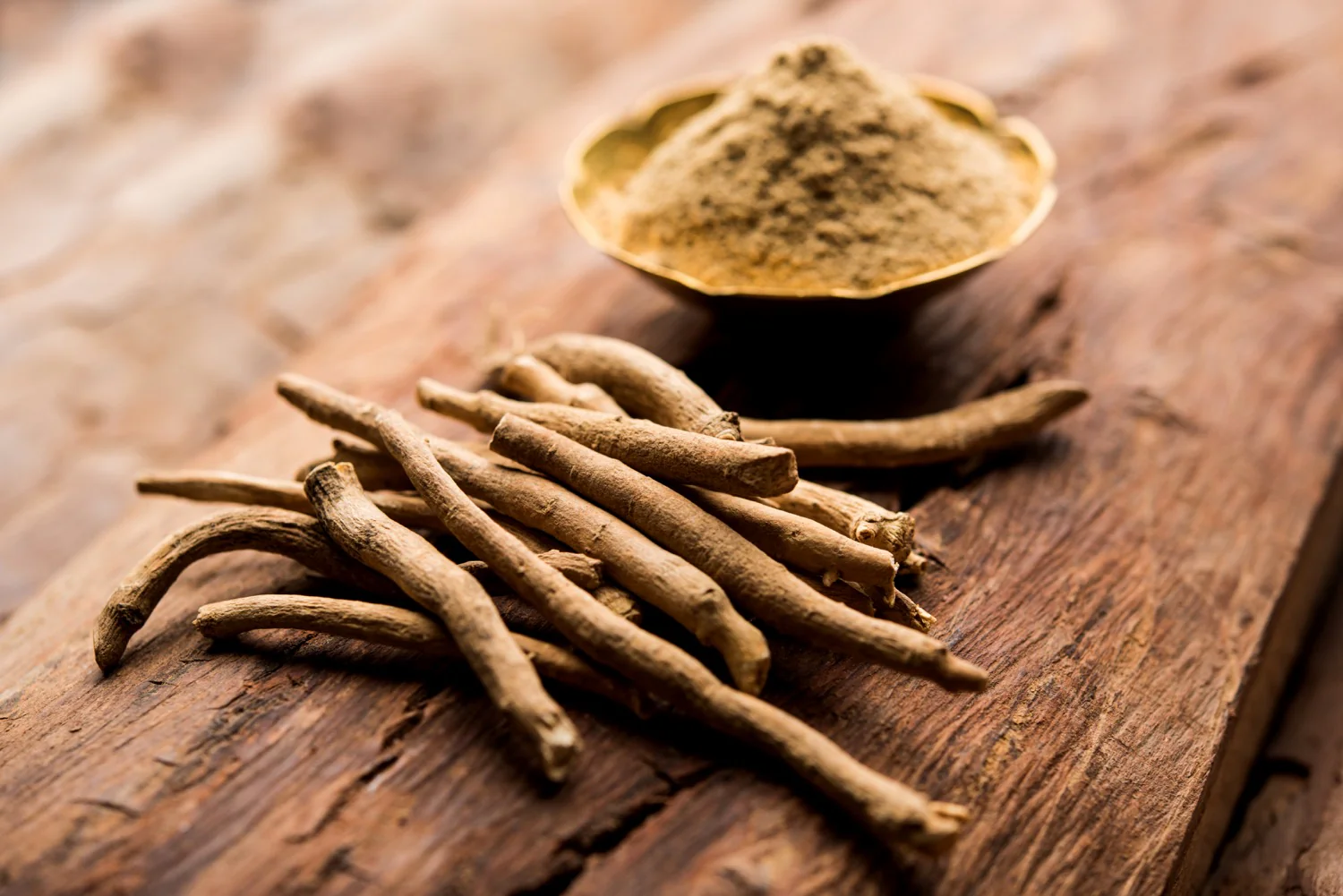 Ashwagandha ou Lion's Mane : lequel choisir selon votre besoin ?